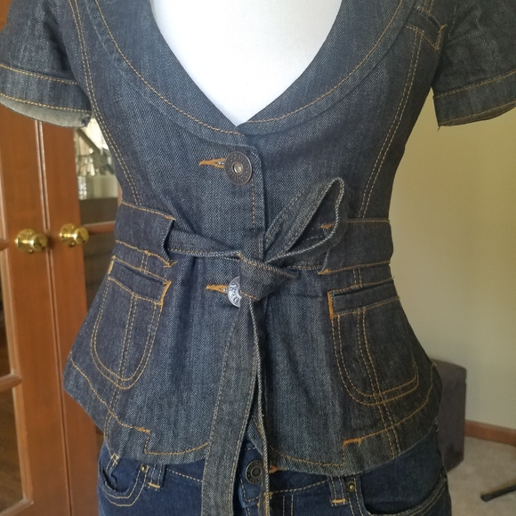 Guess Short Sleeve Jean Jacket from Italy - Picture 14 of 17
